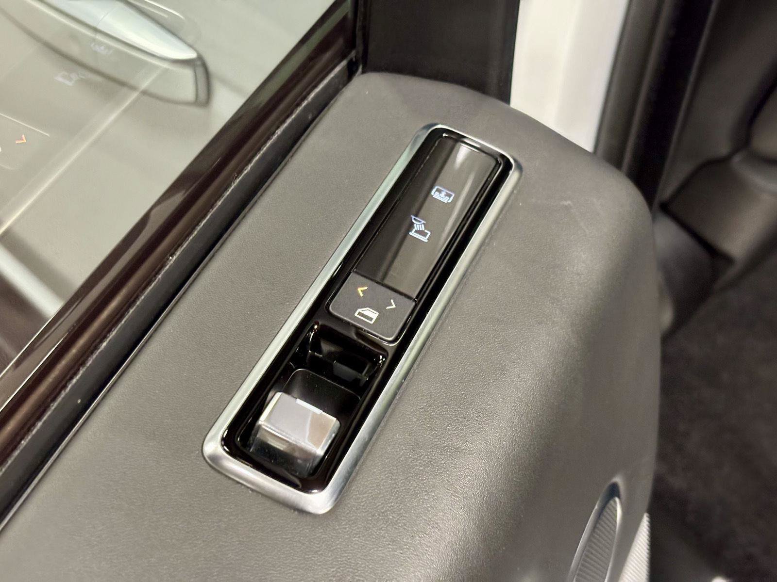 Used 2019 Land Rover Range Rover Autobiography AWD/4WD image 22