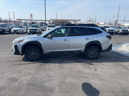 Used 2024 Subaru Outback Onyx Edition AWD/4WD image 4