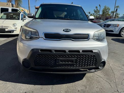 Used 2016 Kia Soul FWD image 3