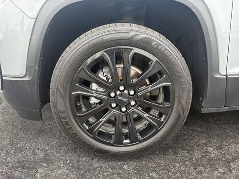 Used 2023 GMC Acadia SLT w/ Elevation Edition AWD/4WD image 14