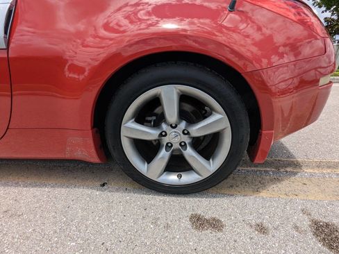 Used 2007 Nissan 350Z Touring image 24