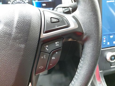 Used 2024 Ford Edge Titanium AWD/4WD image 39