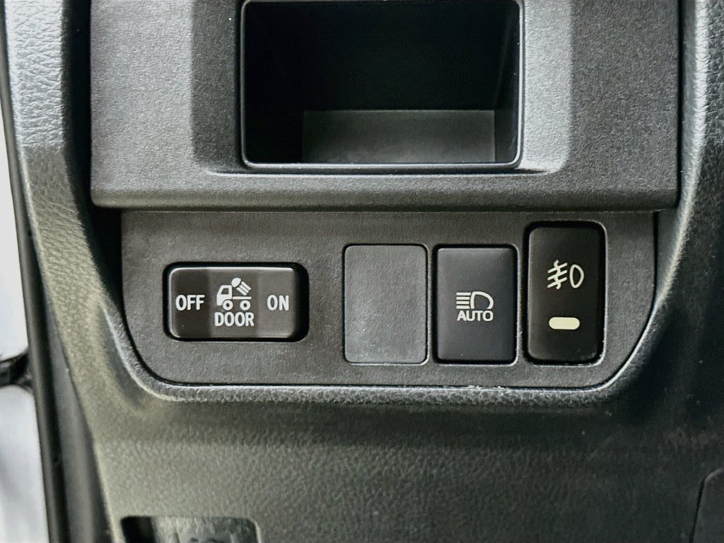 Used 2019 Toyota Tacoma SR w/ SR Convenience Package RWD image 12