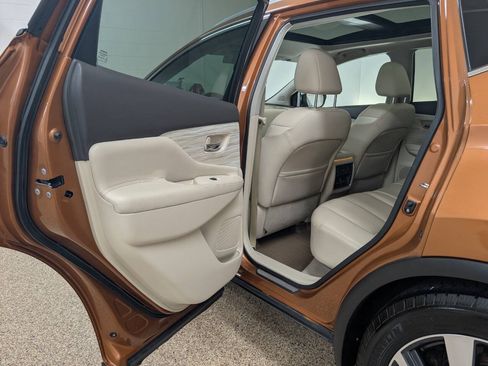 Used 2015 Nissan Murano Platinum AWD/4WD image 14