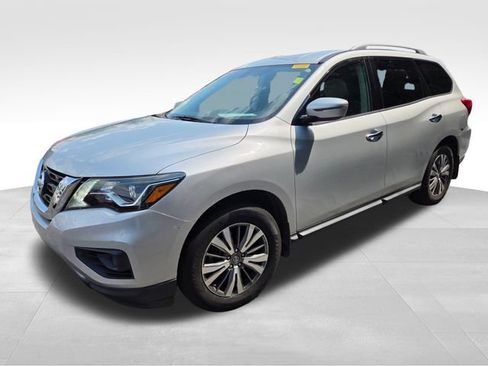 Used 2018 Nissan Pathfinder S FWD image 1