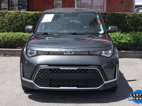Used 2023 Kia Soul LX image 3