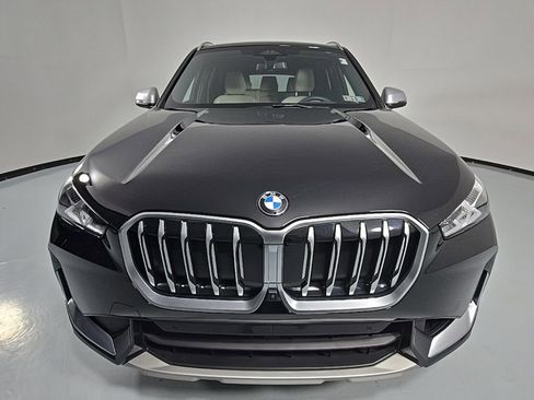 Certified 2024 BMW X1 xDrive28i w/ Technology Package image 3