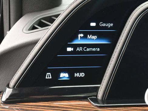 Used 2023 Cadillac Escalade Premium Luxury AWD/4WD image 12