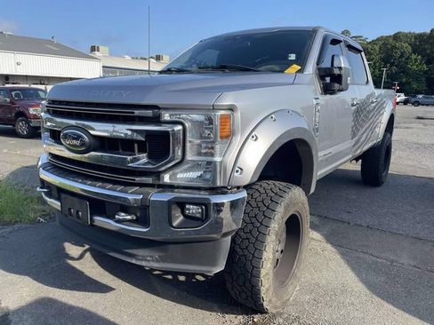 Used 2022 Ford F250 XLT w/ XLT Premium Package AWD/4WD image 3
