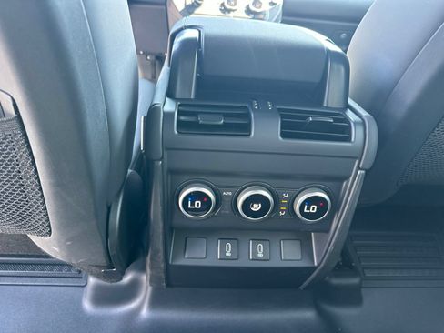Certified 2026 Land Rover Defender 110 X-Dynamic SE AWD/4WD image 13