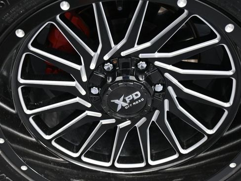 Used 2020 Chevrolet Silverado 1500 RST image 40