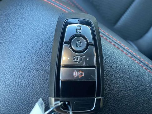 New 2025 Ford Escape ST-Line w/ Equipment Group 301A image 30