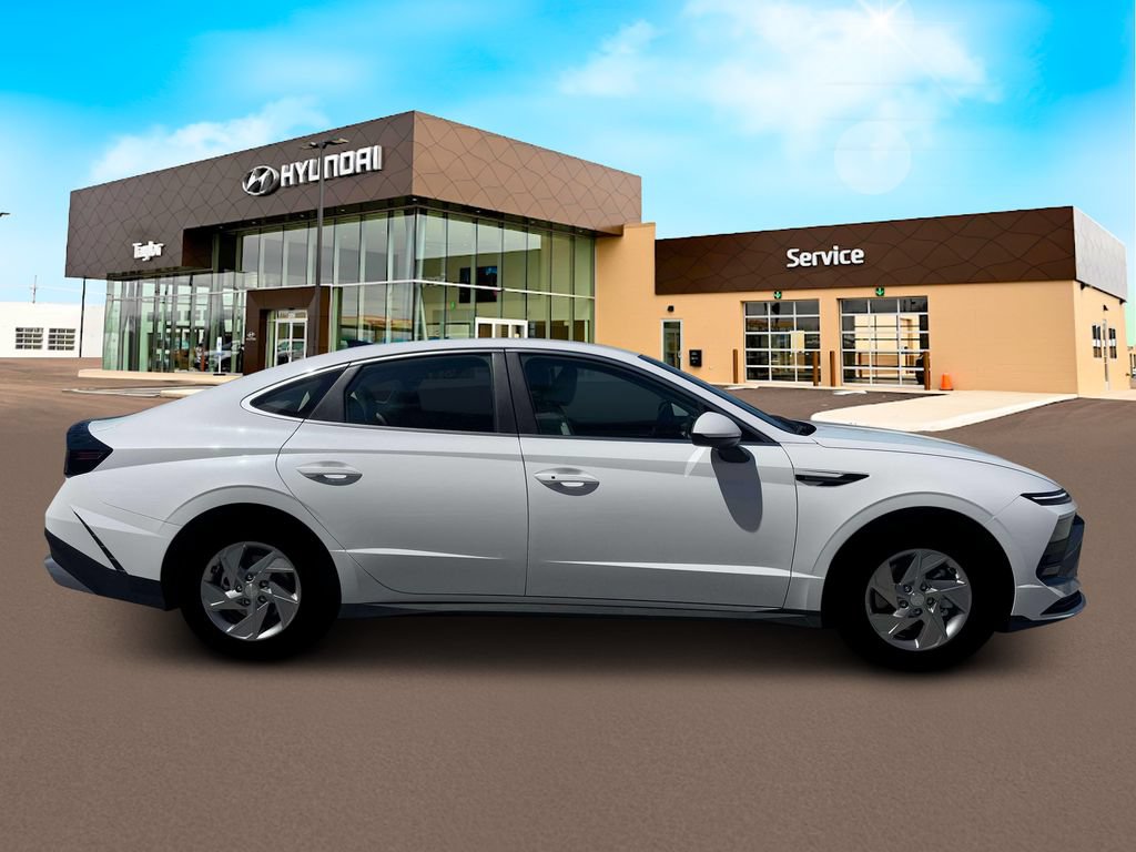 New 2026 Hyundai Sonata SE FWD image 9