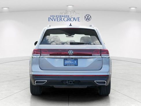 Certified 2024 Volkswagen Atlas SE w/ Panoramic Sunroof Package AWD/4WD image 6