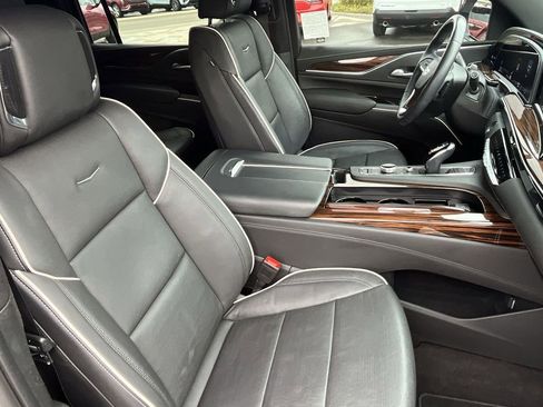 Used 2023 Cadillac Escalade ESV Premium Luxury w/ LPO, Radiant Package image 21