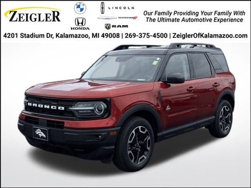 Used 2024 Ford Bronco Sport Outer Banks AWD/4WD image 1