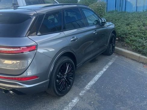 Used 2024 Lincoln Corsair Reserve w/ Equipment Group 201A image 4