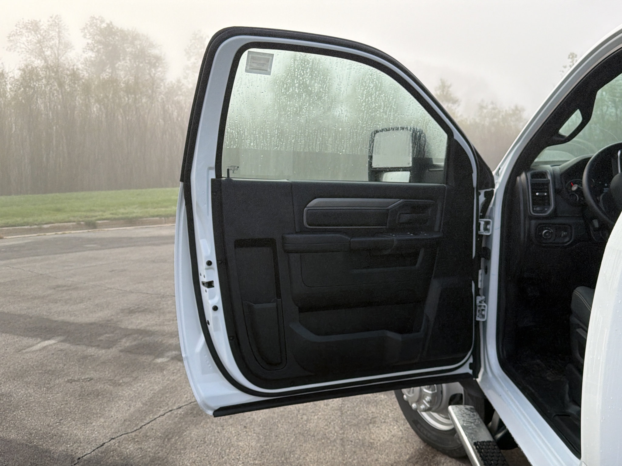 New 2027 RAM 5500 Tradesman w/ Chrome Appearance Group AWD/4WD image 10