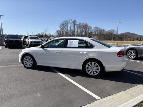 Used 2013 Volkswagen Passat 2.5 SE image 10