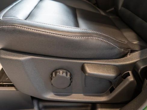 New 2025 Ford Bronco Badlands w/ Sasquatch Package AWD/4WD image 11