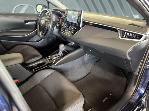 Used 2020 Toyota Corolla SE w/ SE Premium Package FWD image 26