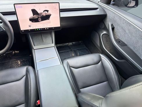 Used 2025 Tesla Model 3 Long Range AWD/4WD image 25