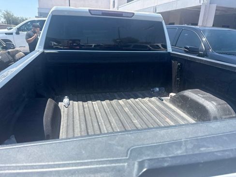 Used 2023 Chevrolet Silverado 1500 RST w/ Z71 Off-Road Package AWD/4WD image 9