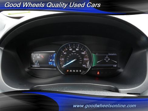 Used 2019 Ford Explorer XLT w/ Equipment Group 202A AWD/4WD image 15