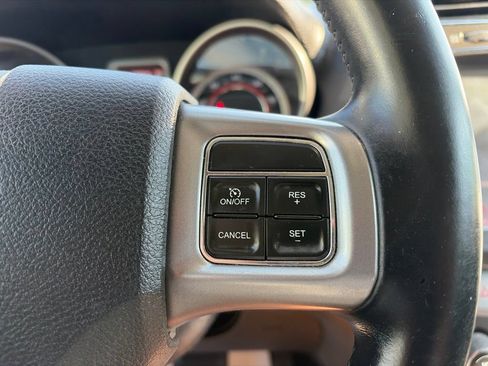 Used 2015 Dodge Journey Crossroad w/ Flexible Seating Group FWD image 10