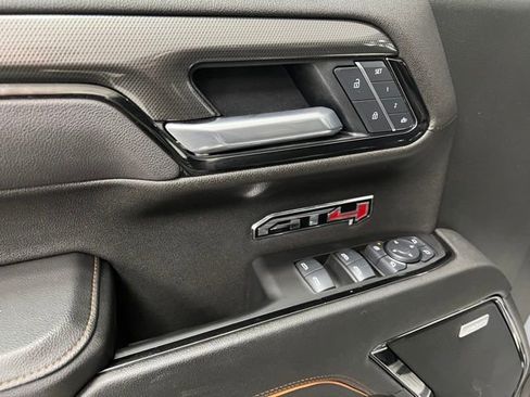 Used 2025 GMC Sierra 1500 AT4 image 24