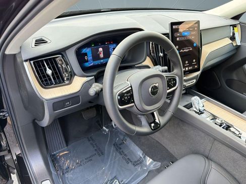 New 2026 Volvo XC60 B5 Plus w/ Climate Package AWD/4WD image 4