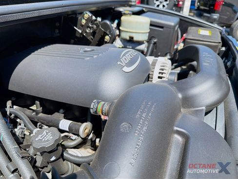 Used 2003 HUMMER H2 w/ Preferred Equipment Group image 31