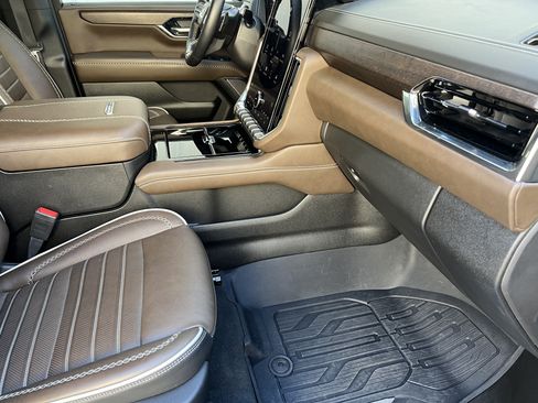 Used 2026 GMC Yukon Denali Ultimate AWD/4WD image 23