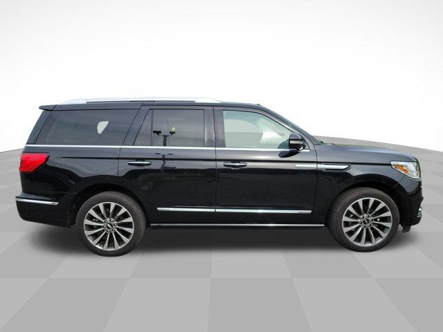 Used 2020 Lincoln Navigator Reserve RWD image 4