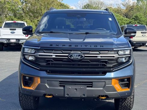 Used 2025 Ford Expedition Tremor image 19