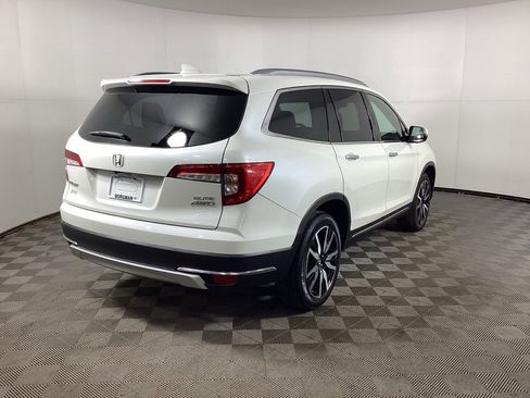 Used 2019 Honda Pilot Elite image 2