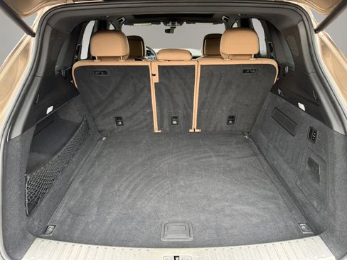 Used 2019 Porsche Cayenne S image 10