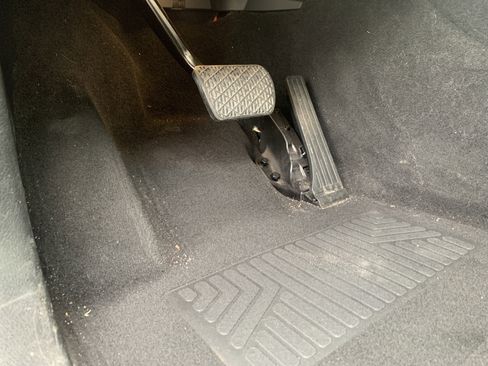 Used 2021 Mercedes-Benz GLE 350 image 17