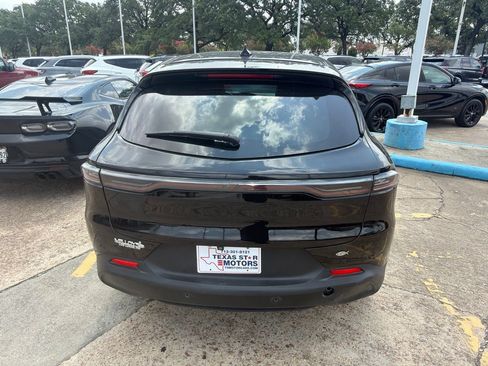 Used 2023 Dodge Hornet GT w/ Cold Weather Group AWD/4WD image 7