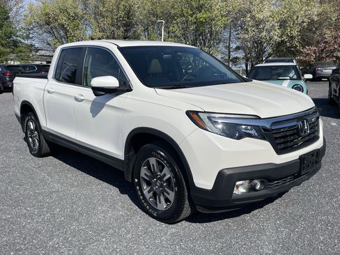 Used 2019 Honda Ridgeline RTL-T image 3