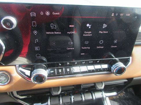 New 2026 GMC Canyon AT4 w/ Nightfall Essentials Package AWD/4WD image 16