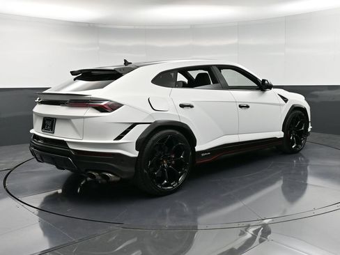 Used 2023 Lamborghini Urus Performante image 8