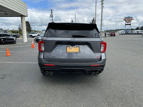 Certified 2023 Ford Explorer ST w/ Technology Package AWD/4WD image 3