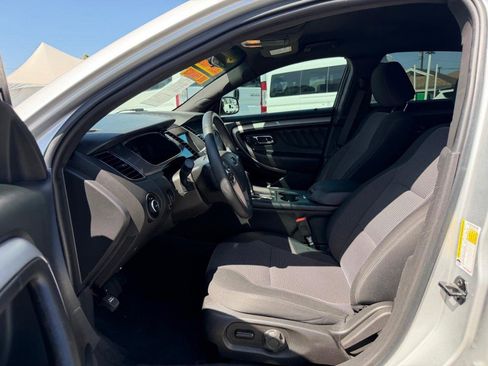 Used 2019 Ford Taurus SEL w/ Equipment Group 201A FWD image 17