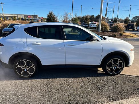 Used 2024 Alfa Romeo Tonale Sprint image 7