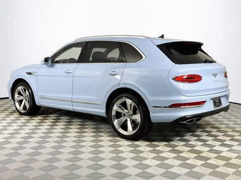 Certified 2023 Bentley Bentayga AWD/4WD image 3