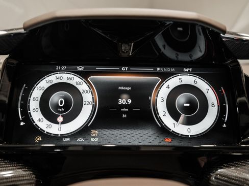 New 2026 Aston Martin Vanquish Convertible RWD image 5