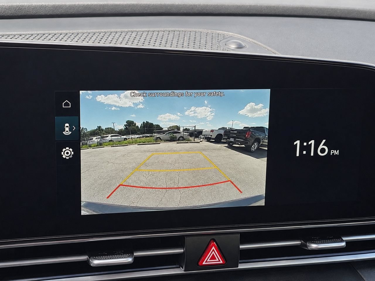 Used 2024 Hyundai Elantra SEL FWD image 18