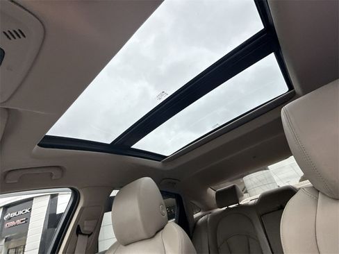 Certified 2019 Buick LaCrosse Essence w/ Sun and Shade Package image 18