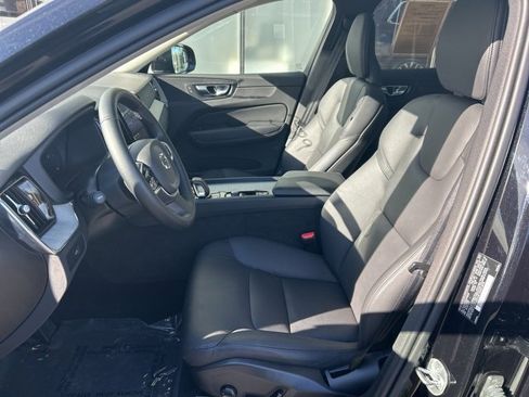 Certified 2025 Volvo XC60 B5 Plus image 17